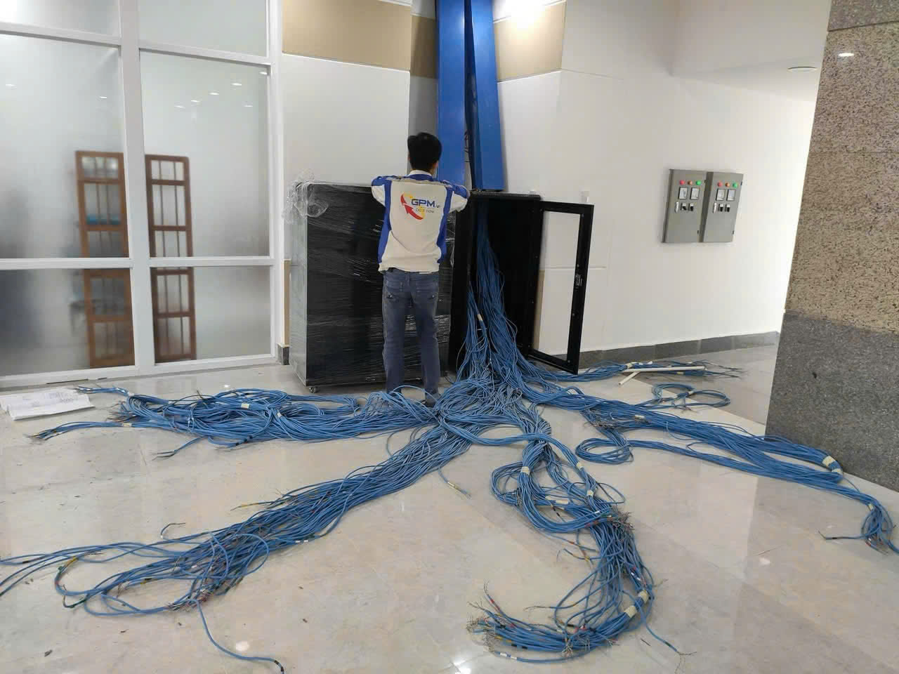 Hình phụ thứ 3